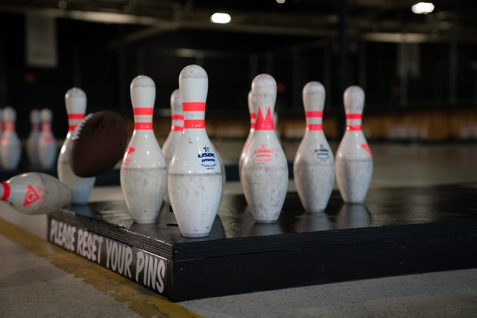 OnTheBall Atlanta Falcons Bowling Pin